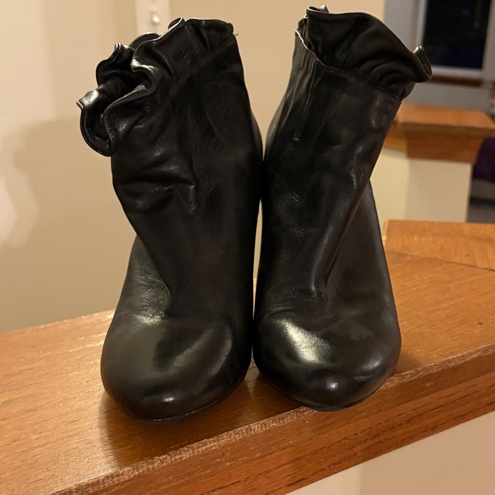 Me Too Black Ankle Booties